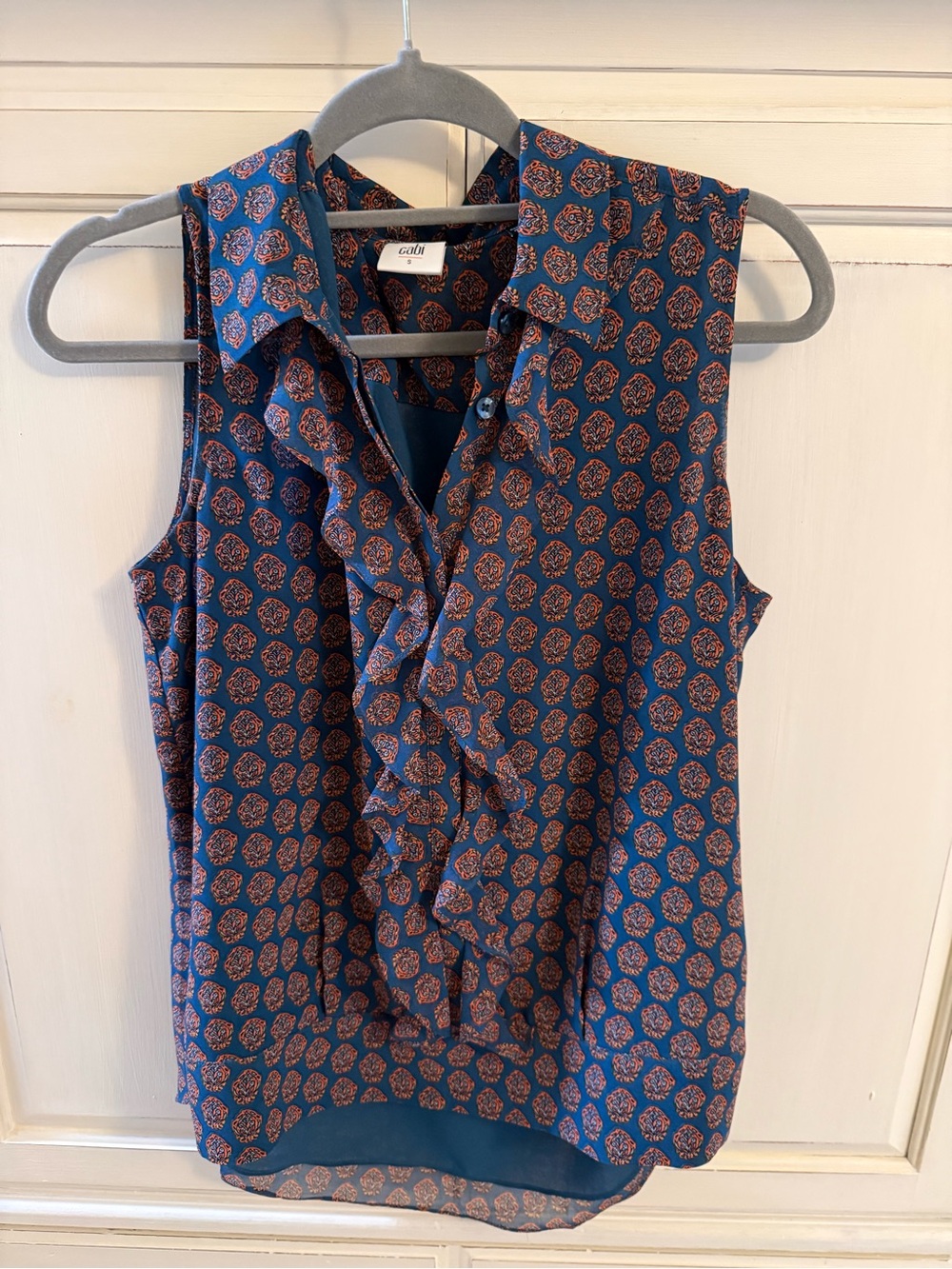 Cabi Sleeveless Ruffle Blouse Blue Orange Print Small Style